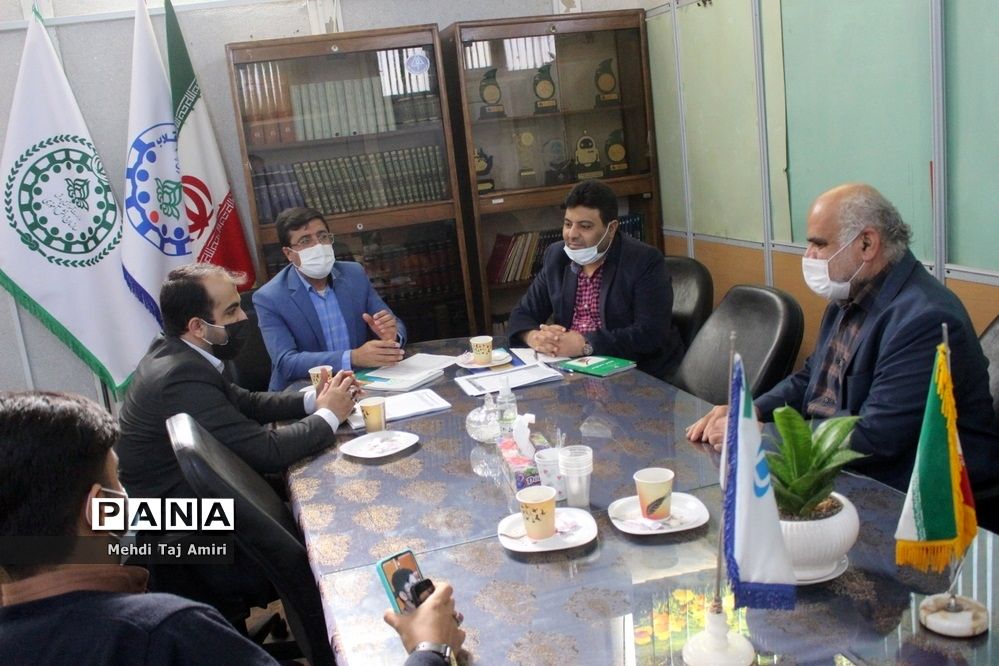 جلسه هم‌اندیشی مشاور جوان استاندار بوشهر با سازمان دانش‌آموزی استان