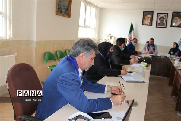 هم‌اندیشی مسئولان سازمان دانش‌آموزی استان خراسان شمالی