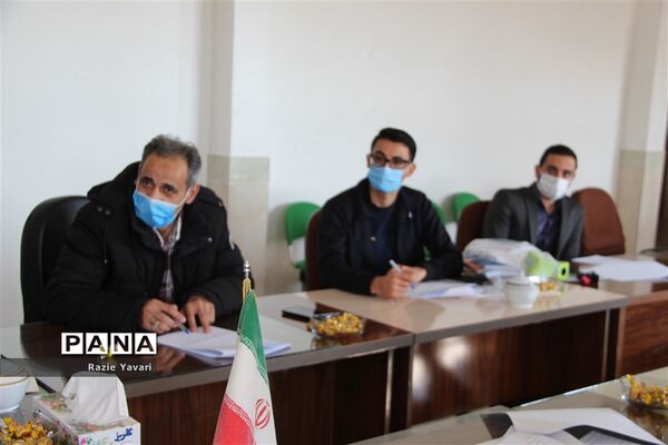 هم‌اندیشی مسئولان سازمان دانش‌آموزی استان خراسان شمالی