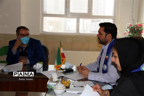 هم‌اندیشی مسئولان سازمان دانش‌آموزی استان خراسان شمالی