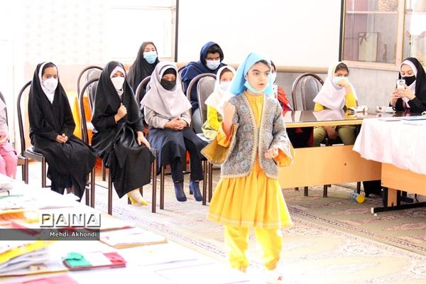 آیین تجلیل از برگزیدگان جشنواره کتاب من