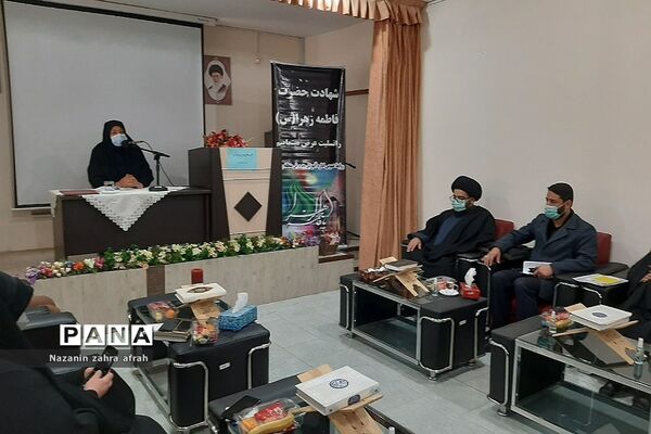 جلسه هم‌اندیشی  اتحادیه انجمن‌های اسلامی با معاونان و مربیان پرورشی در آموزش و پرورش رودهن