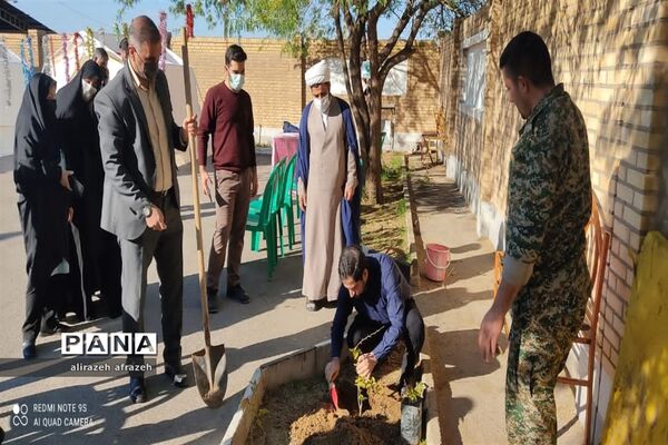 اردوی جهادی فرهنگیان و دانش‌آموزان درروستای قلعه مختار اندیمشک