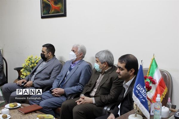 عقد تفاهم‌نامه همکاری مشترک پخش فیلم سینمایی مرد نقره‌ای