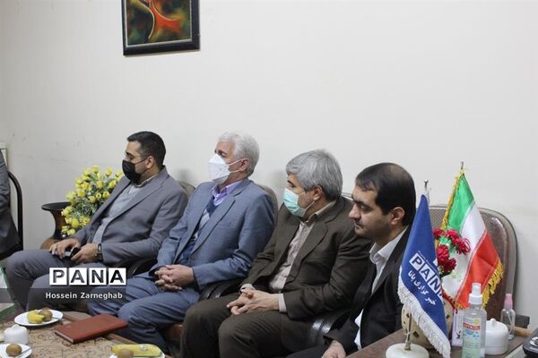 عقد تفاهم‌نامه همکاری مشترک پخش فیلم سینمایی مرد نقره‌ای