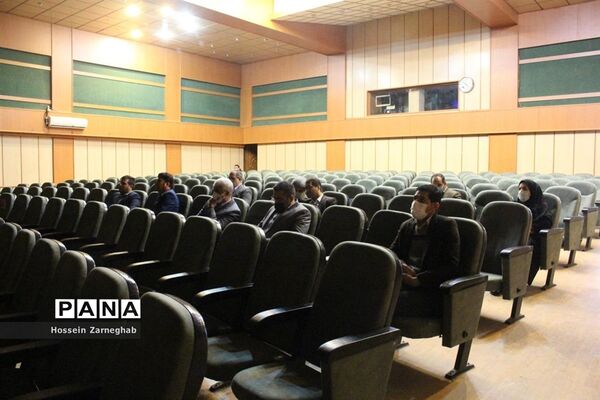 عقد تفاهم‌نامه همکاری مشترک پخش فیلم سینمایی مرد نقره‌ای