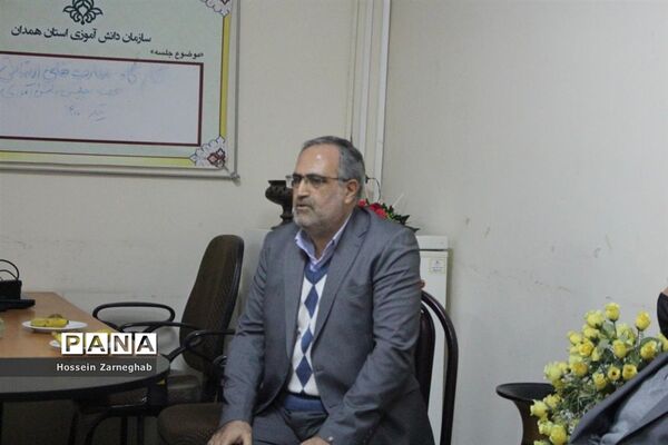 عقد تفاهم‌نامه همکاری مشترک پخش فیلم سینمایی مرد نقره‌ای