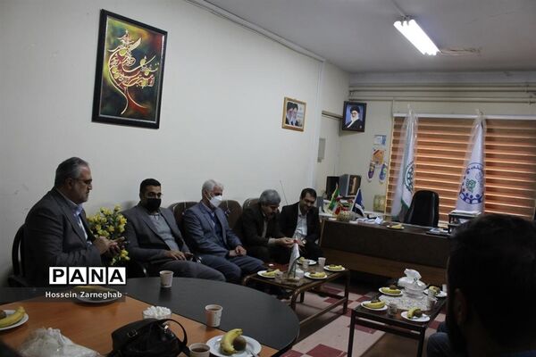 عقد تفاهم‌نامه همکاری مشترک پخش فیلم سینمایی مرد نقره‌ای