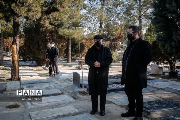 مراسم خاکسپاری حمید لبخنده