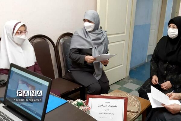 برگزاری جلسات شورای دانش‌آموزی در آموزش و پرورش رودهن