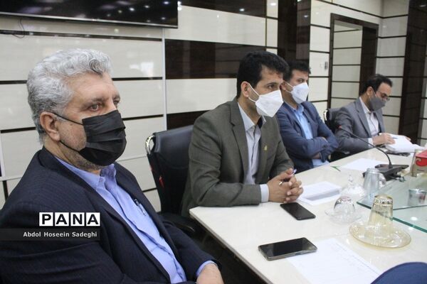 اولین نشست کمیته فرهنگیان و دانش‌آموزان ستاد گرامیداشت دهه فجر انقلاب اسلامی آموزش و پرورش استان بوشهر