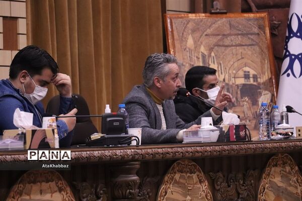 نشست خبری روح الله رشیدی با رسانه‌های تبریز