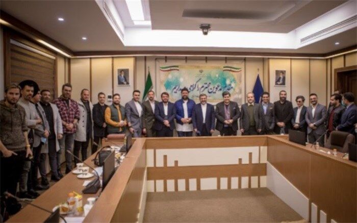 جزییات نخستین دیدار وزیر ارشاد با خوانندگان پاپ