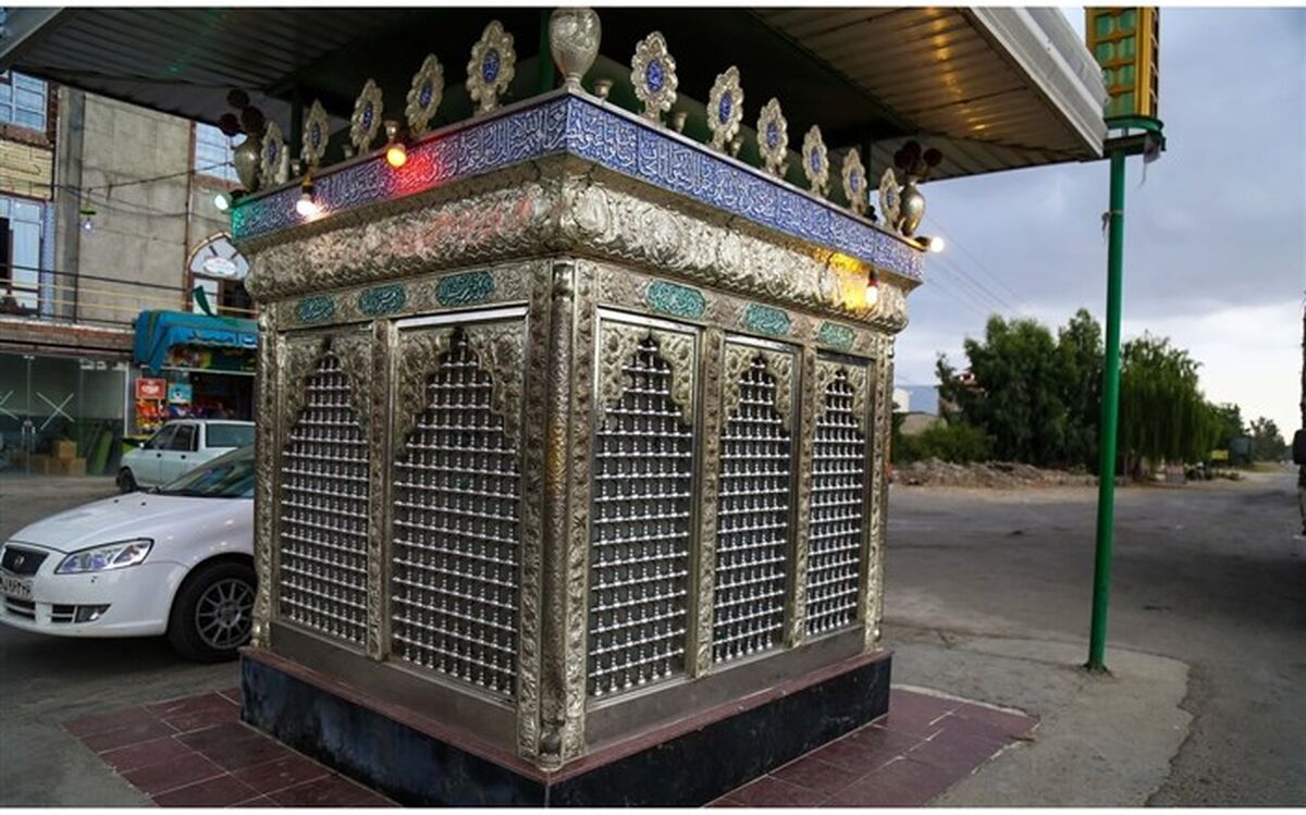 توزیع بسته‌های کمک معیشتی در میان خانواده‌های کم برخوردار گلوگاه