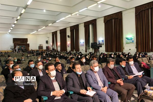 محفل انس با قرآن در اداره آموزش و پرورش ناحیه