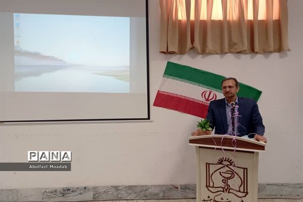 تجلیل از دانشجویان فعال دانشکده پرستاری شهرستان کاشمر