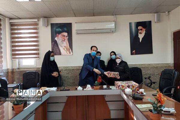 تقدیر از برگزیدگان مسابقه عکاسی جشنواره عذا در شهرستان قرچک