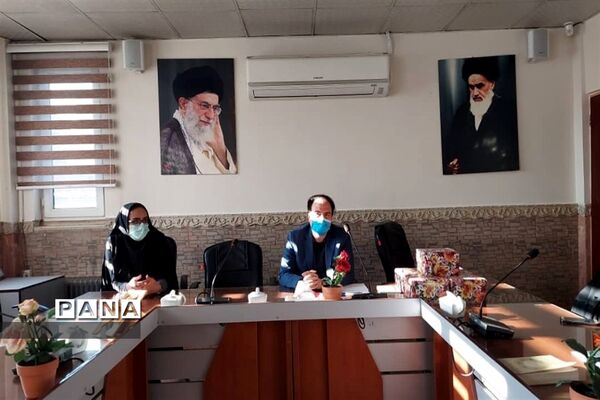 تقدیر از برگزیدگان مسابقه عکاسی جشنواره عذا در شهرستان قرچک