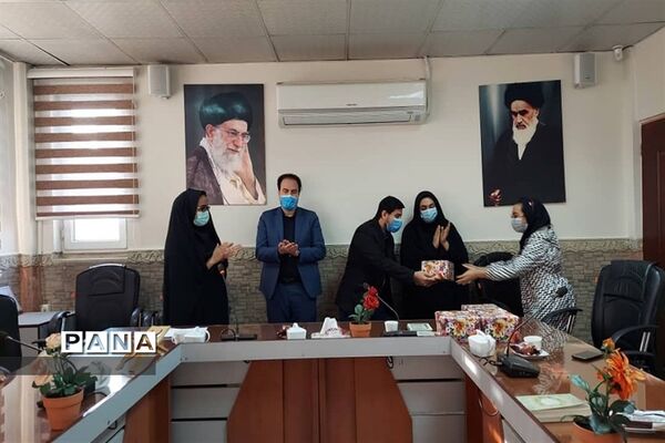 تقدیر از برگزیدگان مسابقه عکاسی جشنواره عذا در شهرستان قرچک