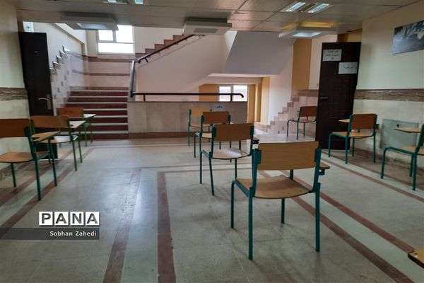 امتحانات حضوری  زیر سایه سنگین  کرونا در رودهن