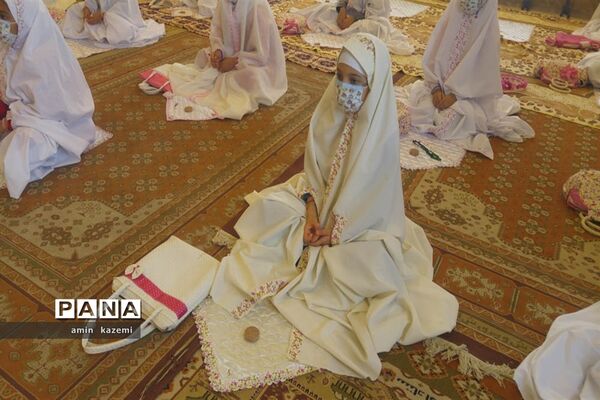 جشن عبادت دانش‌آموزان دبستان داراب‌گرد استان فارس