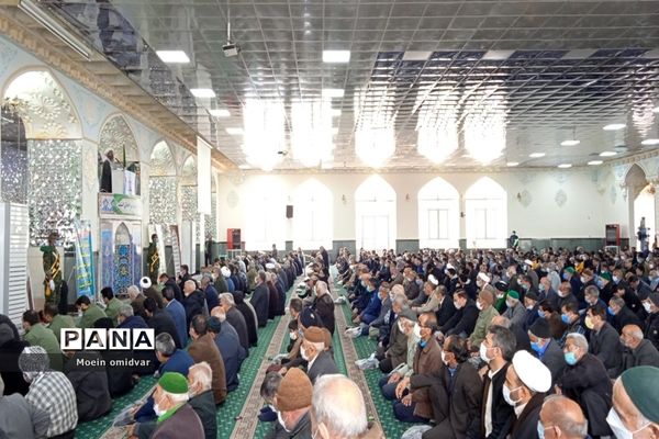 برگزاری نماز جمعه با حضور پرشور مردم شهرستان کاشمر