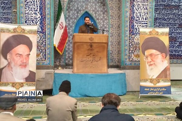 نماز باشکوه جمعه در مسجد الغدیر شهرستان پردیس