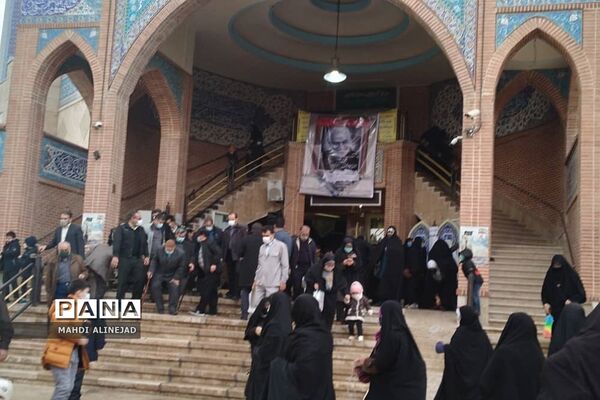 نماز باشکوه جمعه در مسجد الغدیر شهرستان پردیس