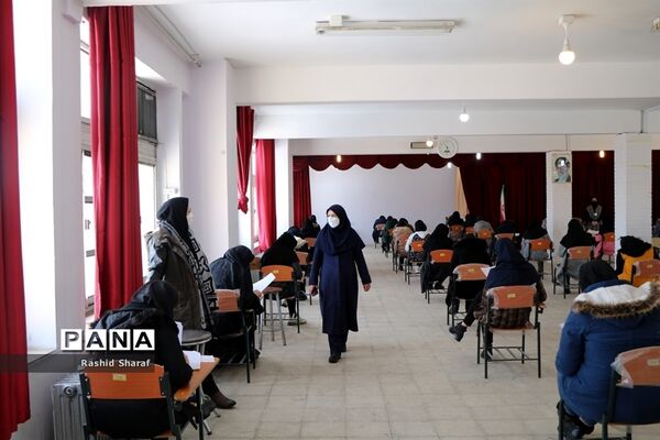 بازدید مدیرکل آموزش و پرورش آذربایجان غربی از فرآیند برگزاری امتحانات نهایی