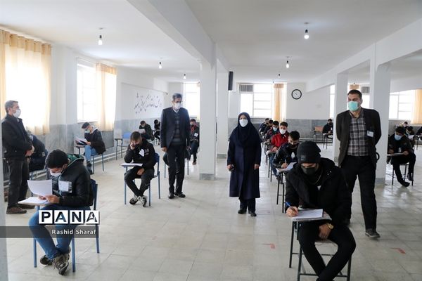 بازدید مدیرکل آموزش و پرورش آذربایجان غربی از فرآیند برگزاری امتحانات نهایی