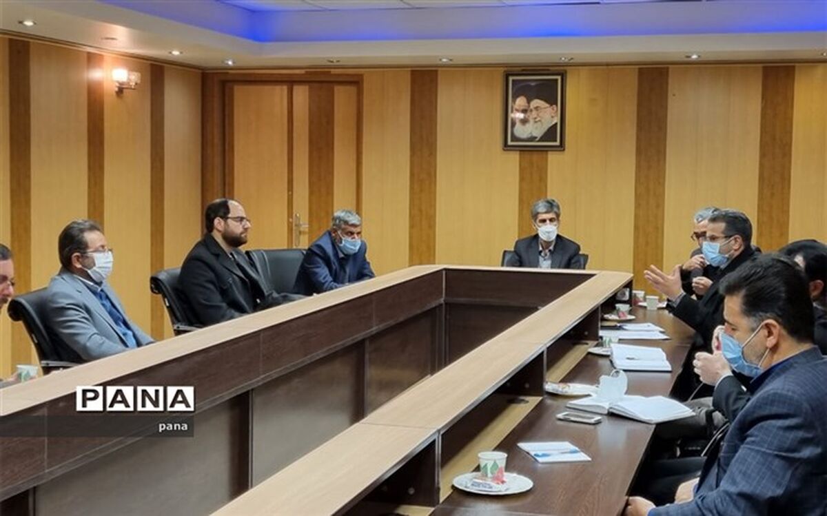 برگزاری جلسه ستاد بزرگداشت دهه فجر انقلاب اسلامی درآموزش و پرورش  استان اصفهان