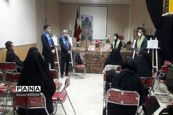 کارگاه مهارت آموزی مربیان پیشتاز ناحیه 7