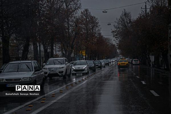 شیراز در یک روز بارانی