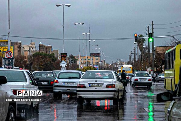 شیراز در یک روز بارانی