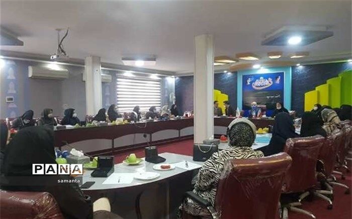 در تحقق اهداف و برنامه‌های آموزشی و پرورشی؛ موفقیت در ارتباط موثر اولیاء و تعامل با مدرسه است