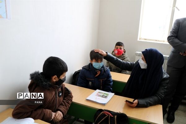 بازدید مدیرکل آموزش و پرورش آذربایجان غربی از مدارس روستایی منطقه صومای