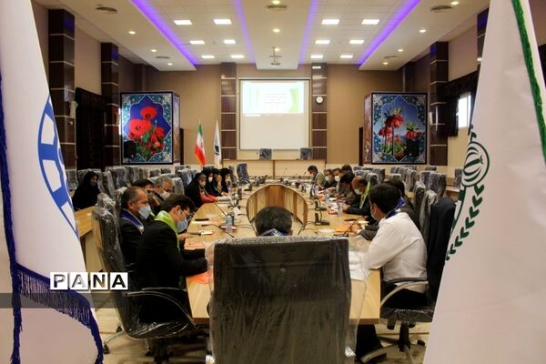 گردهمایی معاونان پرورشی و مسئولان سازمان دانش‌آموزی در استان چهارمحال و بختیاری