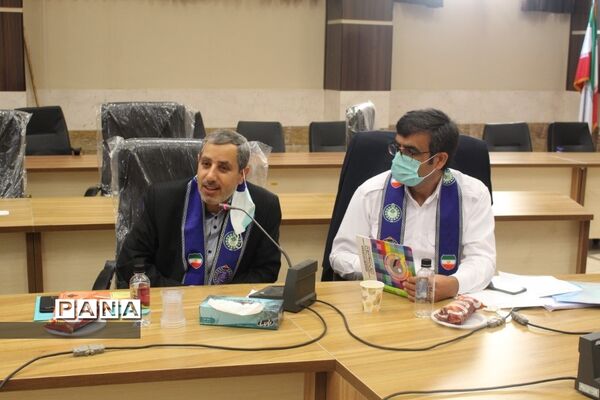 گردهمایی معاونان پرورشی و مسئولان سازمان دانش‌آموزی در استان چهارمحال و بختیاری