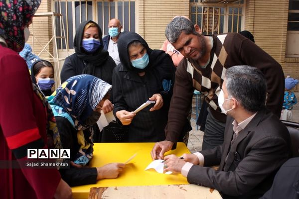 دیدار مردمی نماینده مردم اهواز در  منطقه منبع آب اهواز