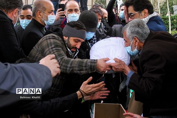 تشییع و تدفین پیکر دو شهید گمنام در محوطه وزارت کشور