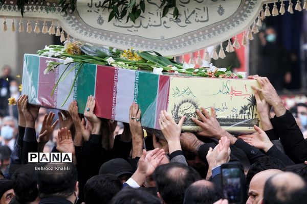 تشییع و تدفین پیکر دو شهید گمنام در محوطه وزارت کشور