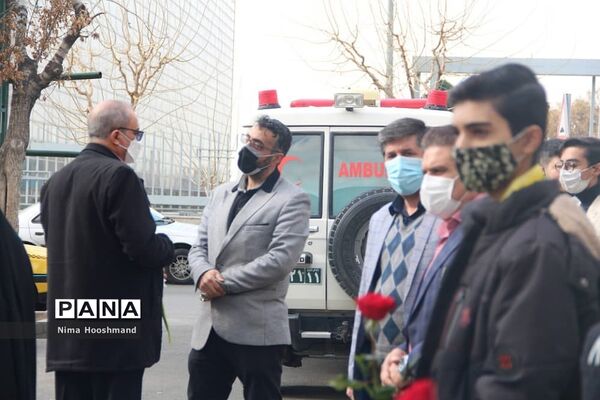 مراسم تشییع پیکر پاک شهید گمنام در آموزش و پرورش ناحیه یک ری