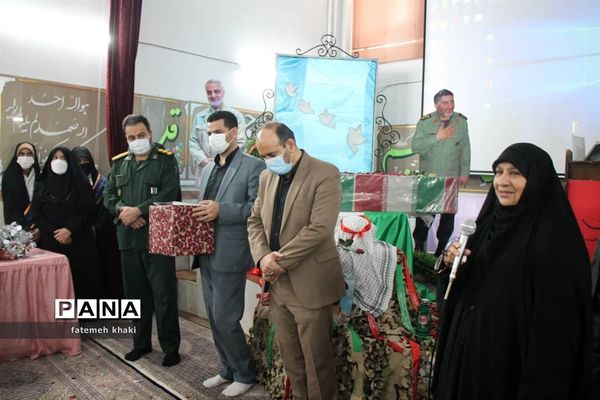 مراسم تکریم از مادران شهدا و وداع با پیکر شهید گمنام