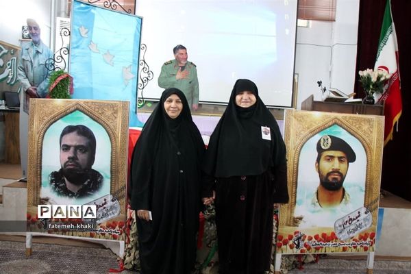 مراسم تکریم از مادران شهدا و وداع با پیکر شهید گمنام