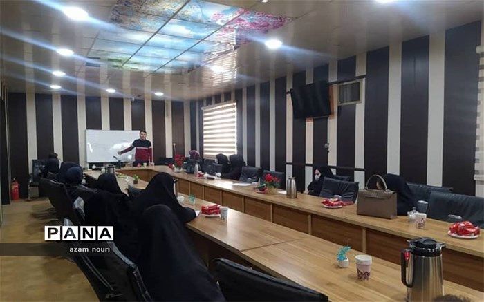 همایش تئاتر دانش‌آموزی همگام با دانش نوین در کهریزک