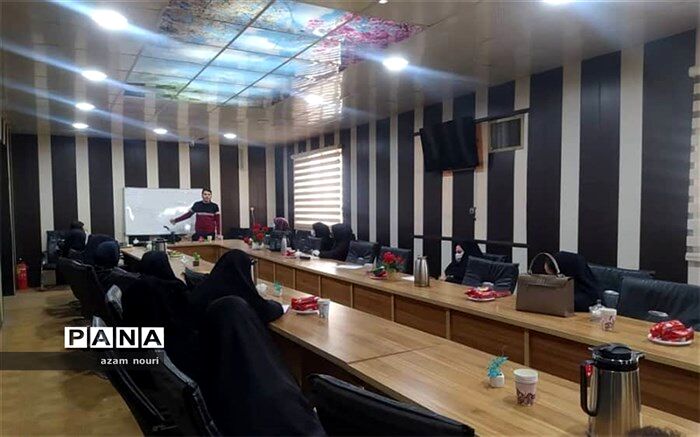 همایش تئاتر دانش‌آموزی همگام با دانش نوین در کهریزک