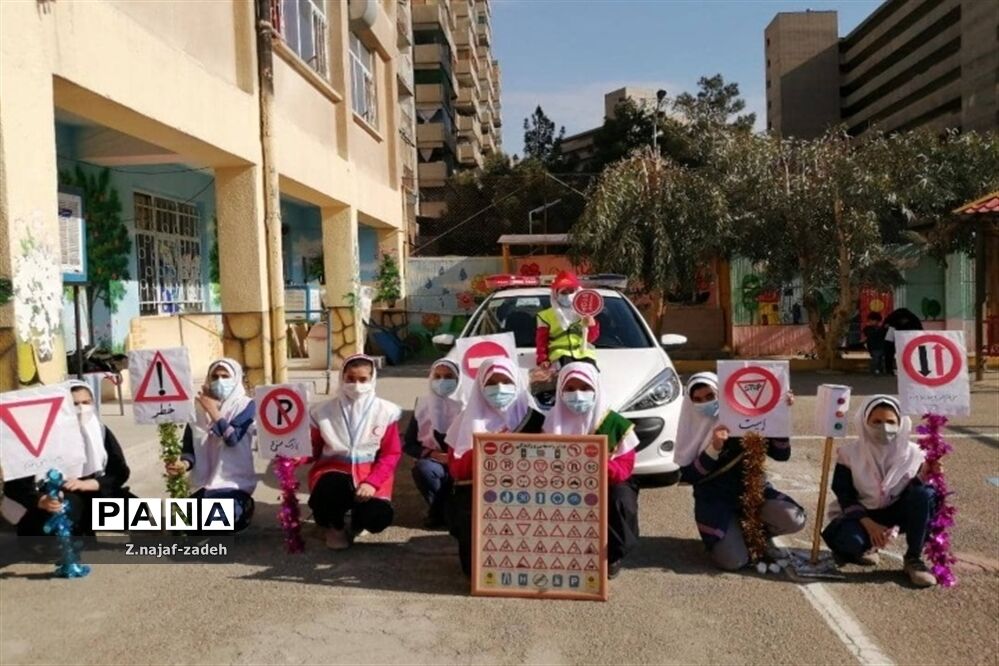 آموزش فرهنگ ترافیک در مدارس پاکدشت