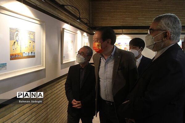نمایشگاه نقاشی کودکان و نوجوانان ایران