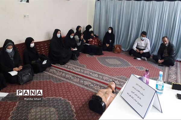 برگزاری دوره آموزشی امداد و کمک‌های اولیه در جوادآباد