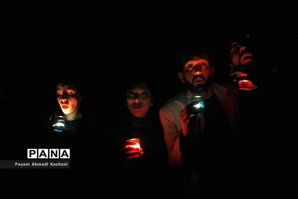 اجرای نمایش اسپانیایی «از تپش افتاده»